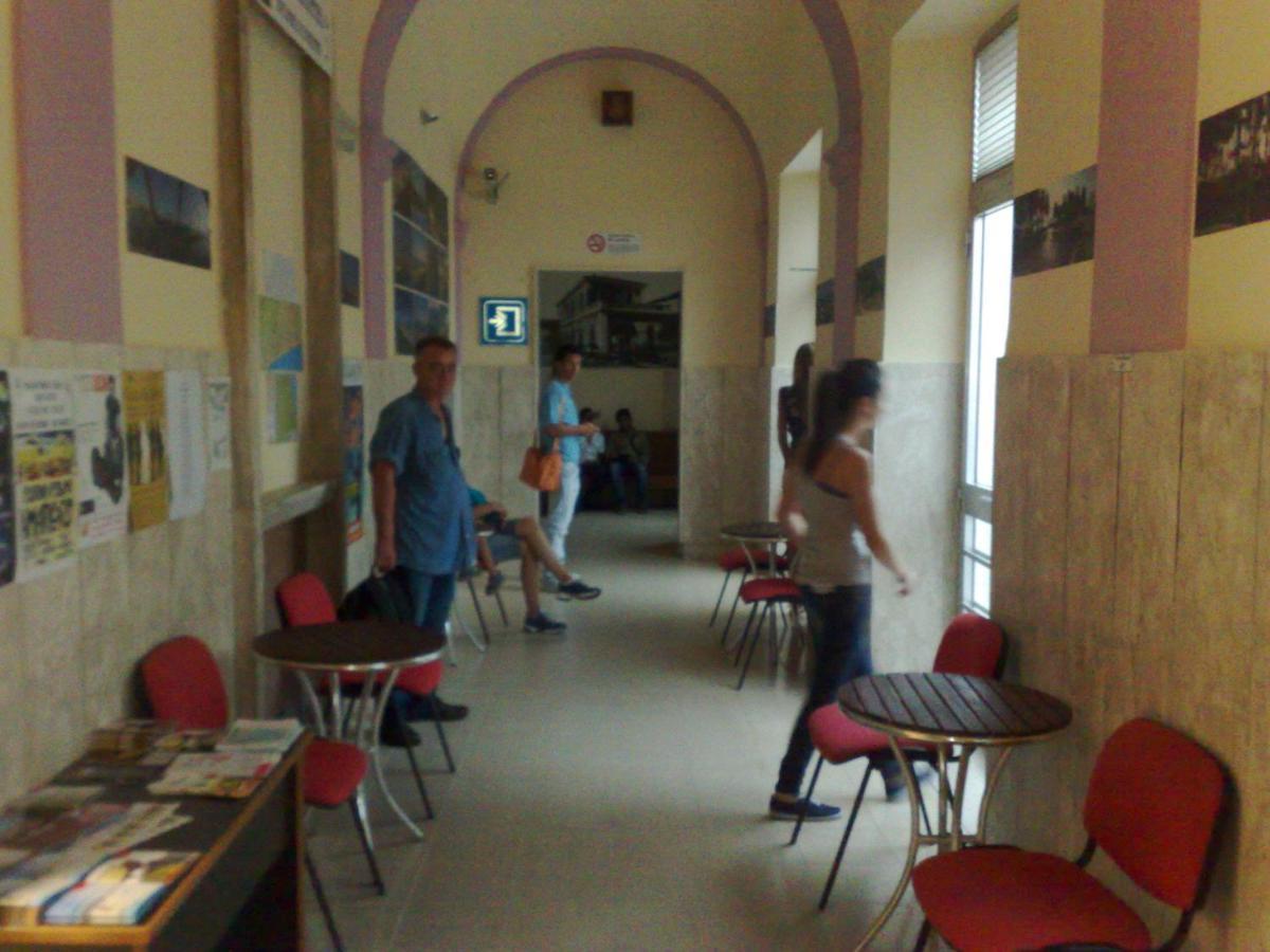 Ostello La Stazione Alba Adriatica Exterior photo